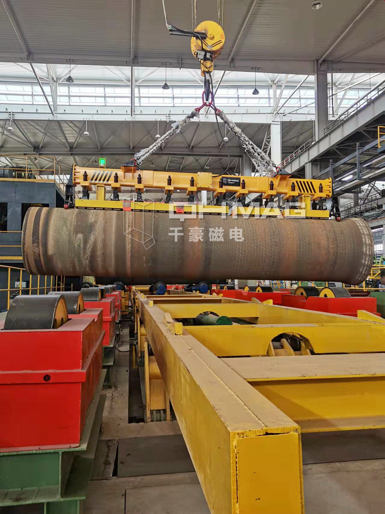 吊鋼管專用吊具,鋼管吊具,電永磁吊具，千豪