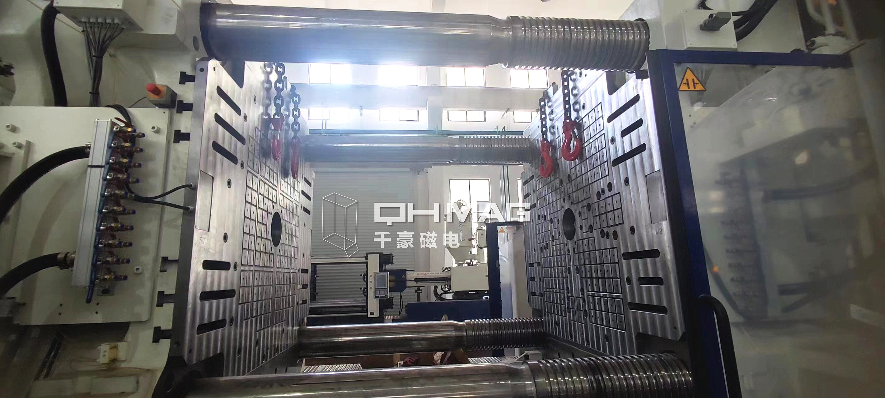 千豪注塑機(jī)快速換模系統(tǒng)，磁力模板，電永磁快速換模系統(tǒng)