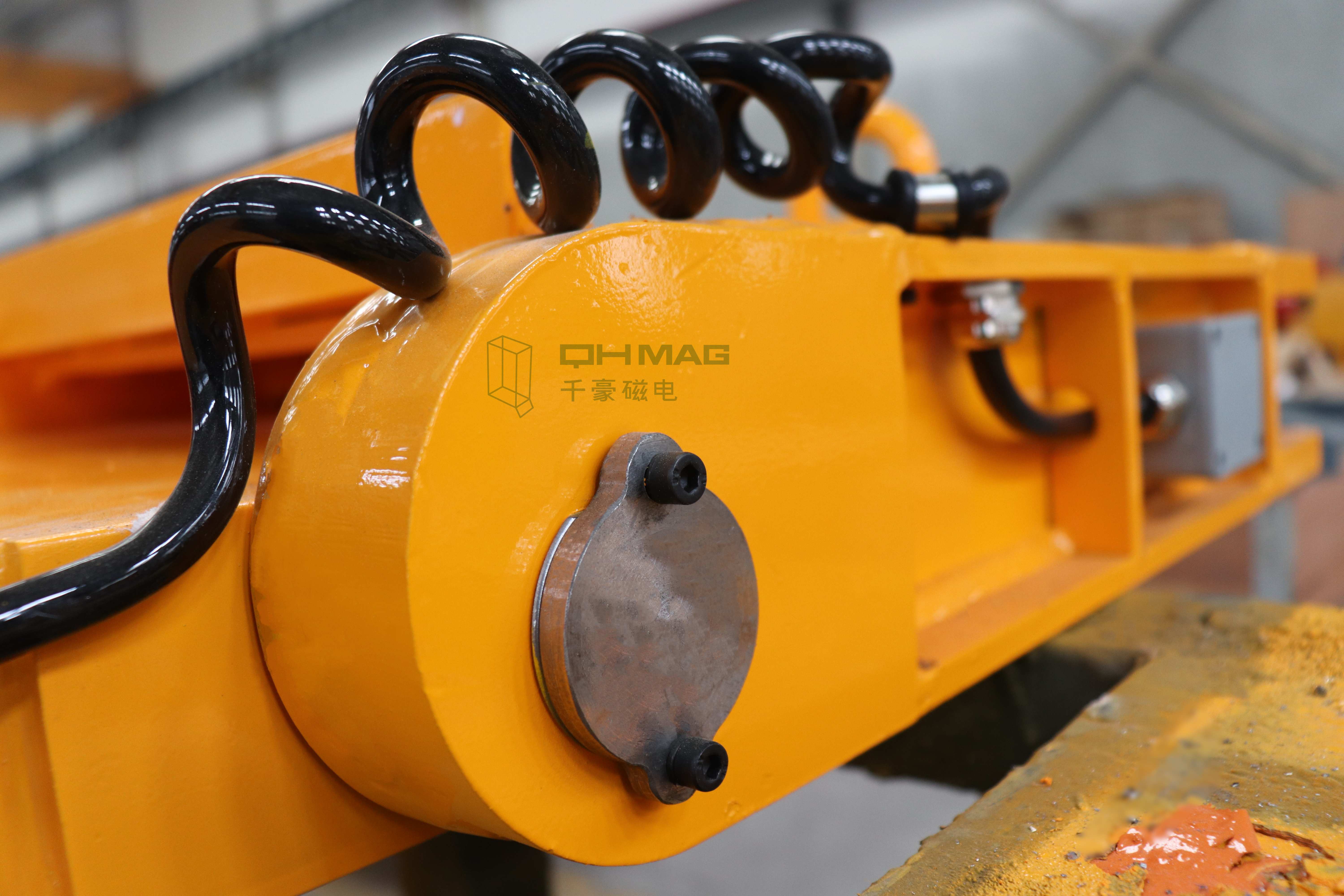 千豪側(cè)吊鋼板電永磁吊具，豎吊鋼板用電永磁吊具